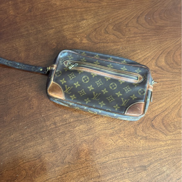 LV Vintage Wristlet Louis Vouitton - Picture 2 of 16
